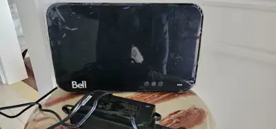 Bell home hub 3000 modem in like new condition. Still in original wrapping.