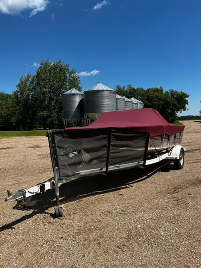 Have a 2001 Alumacraft trophy 175 for sale. Has a 115 HP oil injection mariner motor runs good. Aski...