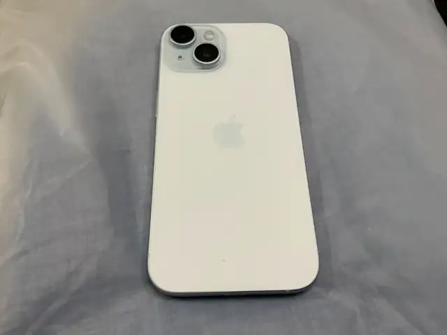 Unlocked iPhone 15-128 GB.Blue SIM