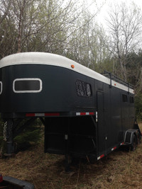 23' Gooseneck enclosed tool trailer