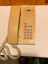 Téléphone très ancien