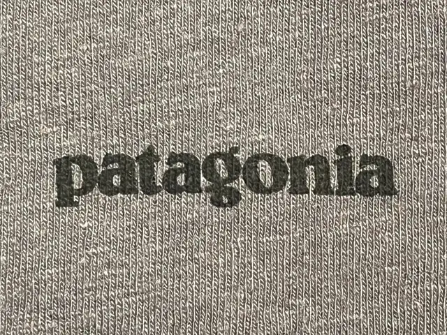 Patagonia Men's Responsibili-tee Long Sleeve Logo Shirt Grey XS in Men's in Calgary - Image 4