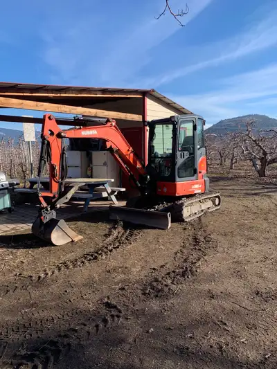 2018 Kubota U35-4 with 3 quick change buckets- 12” and 18” digging bucket as well as 36” clean-up bu...