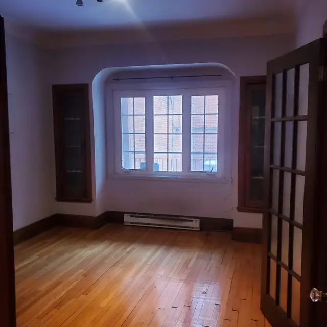 31/2 sur Coolbrook, métro Villa-Maria