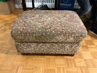 FREE OTTOMAN