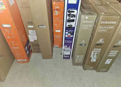 32" TO 75" TVS ON SALE! READ THE PRICE LIST B4 YOU MESSAGE, View more