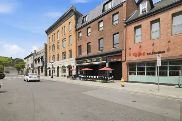 Beautiful 2 Bed + 1 Bath Apartment for Rent