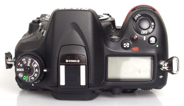 Price drop - Nikon D7100 and lots of lenses in Cameras & Camcorders in Fredericton - Image 3