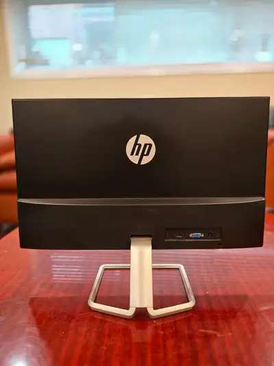 2 x HP M24f 23.8” IPS Monitor/ écrans, View more
