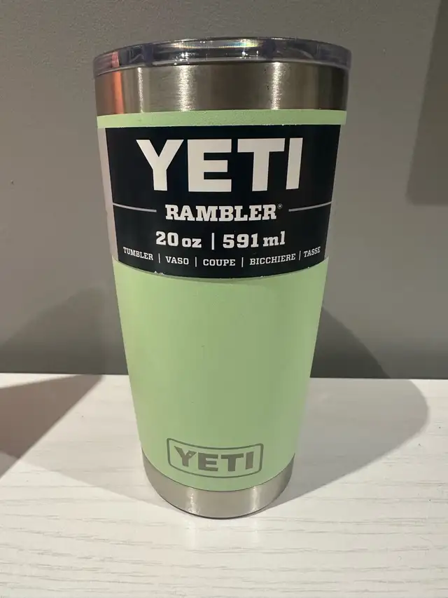 Yeti Rambler 20oz in Kitchen & Dining Wares in Oshawa / Durham Region - Image 2