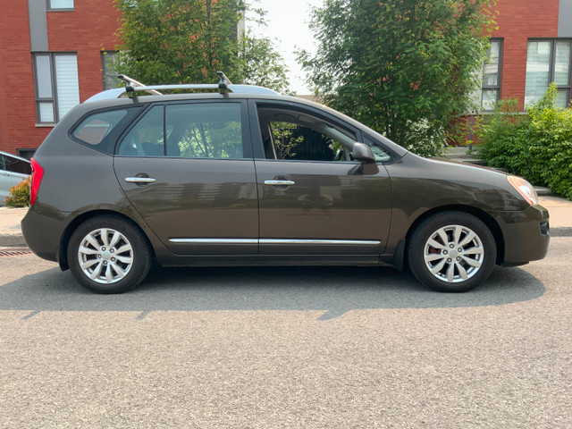 2012 Kia rondo ex v6 dans Autos et camions  à Ville de Montréal - Image 3