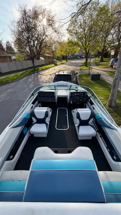 20’ 1991 Chaparral 2000SL Bowrider 4.3l Mercruiser Alpha One Outdrive