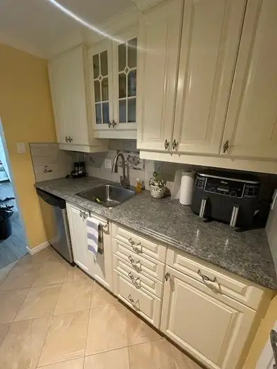 2-Bedroom in Heart of Orleans Wood (close to parks, shops, river, View more