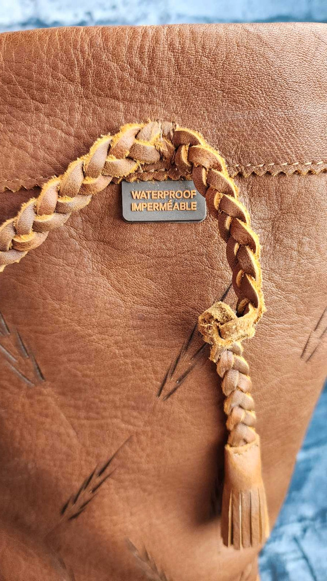Manitobah Mukluk Boots in Women's - Shoes in Lethbridge - Image 4