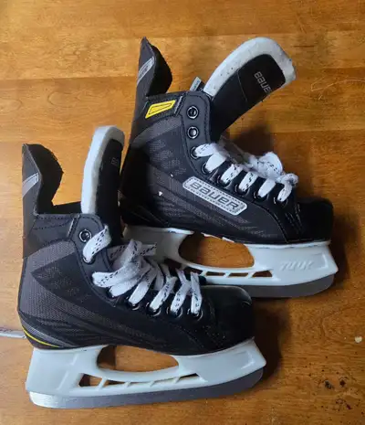 Bauer Hockey Skates - Size 1, View more