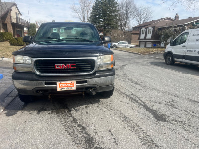 GMC Sierra 2500 with plow 