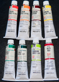 Holbein one of the World finest oil paints, (unused).