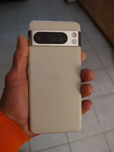 pixel 8 pro 128g great condition , View more