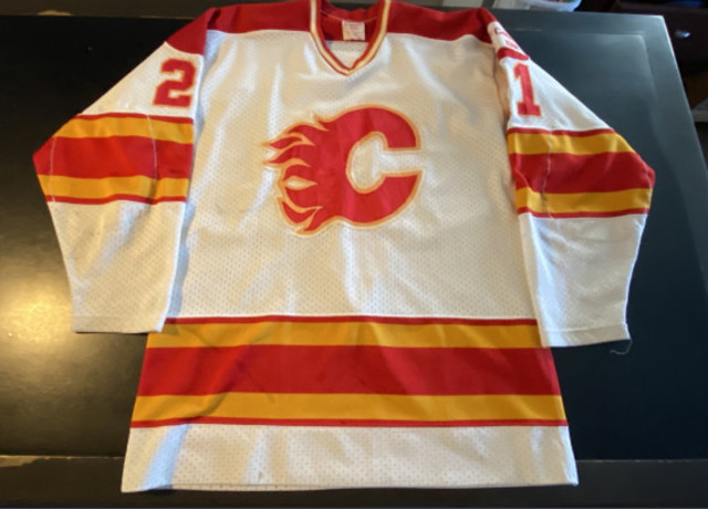 WANTED: Vintage Calgary Flames Game Worn Used Jerseys in Arts & Collectibles in Calgary