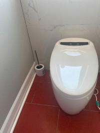 Smart toilet