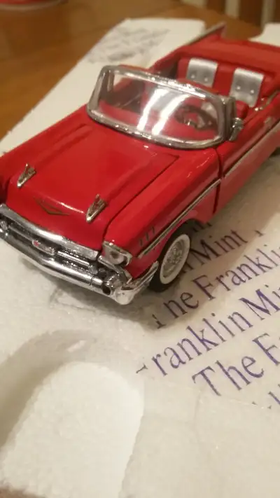 1957 Chevorlet Bel Air Convertible 1/43 Franklin Mint highly detailed Die Cast.Comes with shipping b...