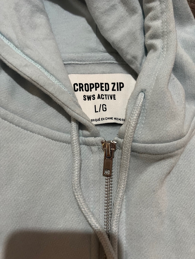 Cropped Zip-Up Sweaters in Women's - Tops & Outerwear in Cole Harbour - Image 2