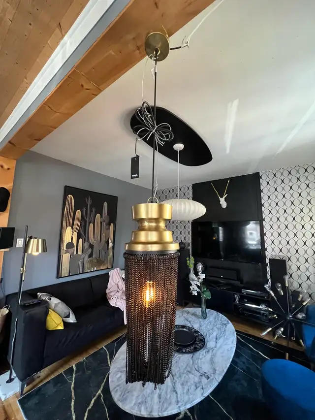 Luminaire Renwil in Indoor Lighting & Fans in City of Montréal - Image 4