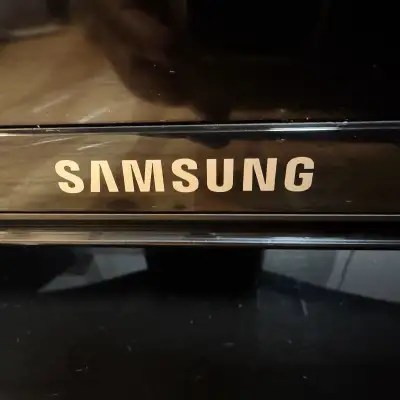 Samsung Smart TV 32 inches, View more