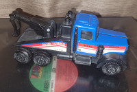 Tonka Kenworth tow truck / Lightseeker Tyrax starterpack