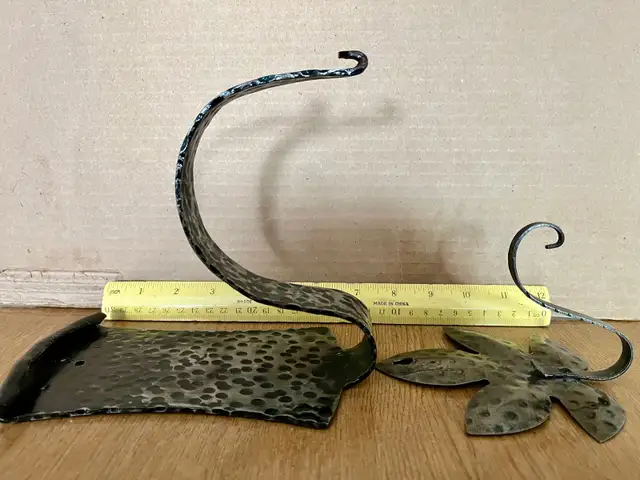 Set of 2 Metal hooks  7”x4”.  5”x4” macrame hanger 19”63436970272003123