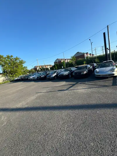 Je suis commerçant automobile et je propose une large sélection de véhicules : VUS, pick-up, voiture...