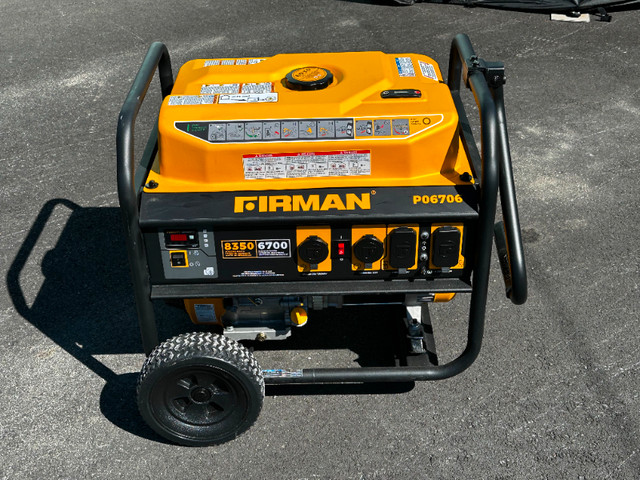 Génératrice portable Firman Portable Gas Generator in Other in Gatineau