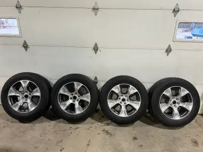 20X9 Mopar OEM Rims Bolt Pattern: 6X139.7/6X5.5 Centre Bore: 77.8mm Hankook Dynapro AT2 275/60R20 Ri...