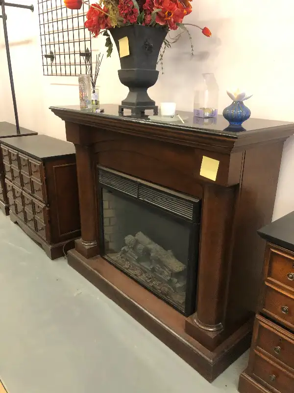 Fireplace in Fireplace & Firewood in City of Montréal - Image 2