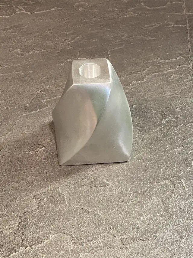 Partylite ~ Set of 3 ~ Phoenix Taper Candle Holders in Home Décor & Accents in Red Deer - Image 9