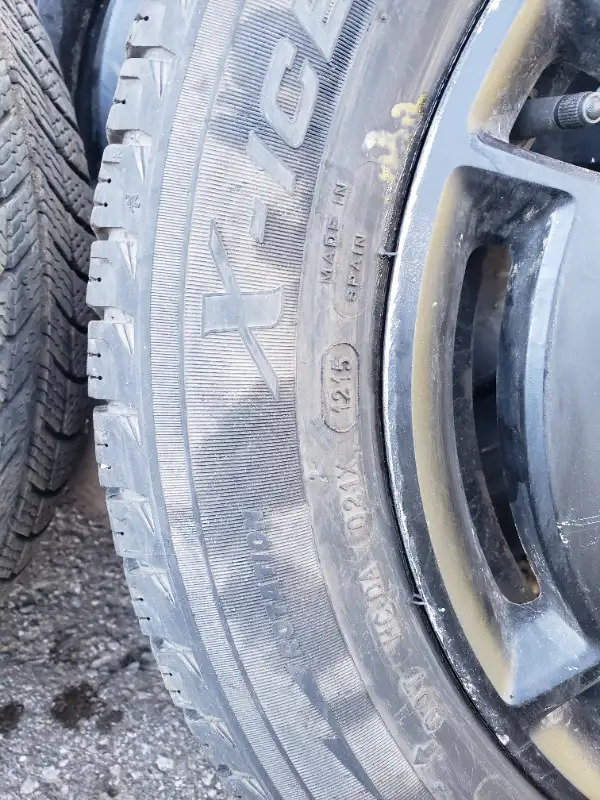 195 60r15 winter tires in Tires & Rims in Markham / York Region - Image 3