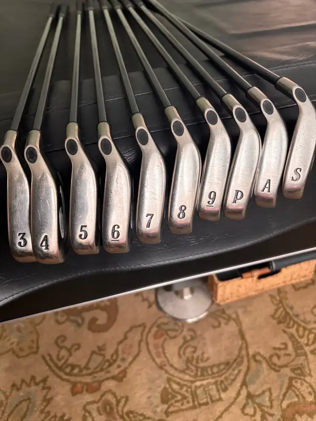 Callaway Iron Set 10 irons! in Golf in Markham / York Region - Image 2
