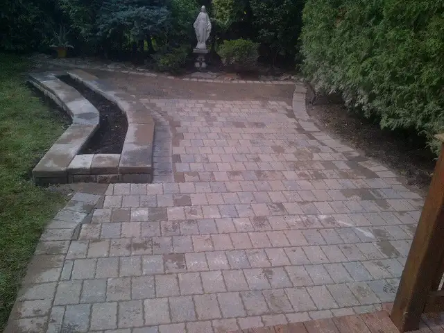 INTERLOCK PAVERS, SLABS, RET.WALLS,REPAIR,REPLACE in Interlock, Paving & Driveways in City of Toronto - Image 2