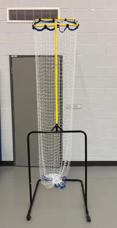 Volleyball setter training net. Adjustable height. Adjustable angles. Comes with carrying bag. Multi...