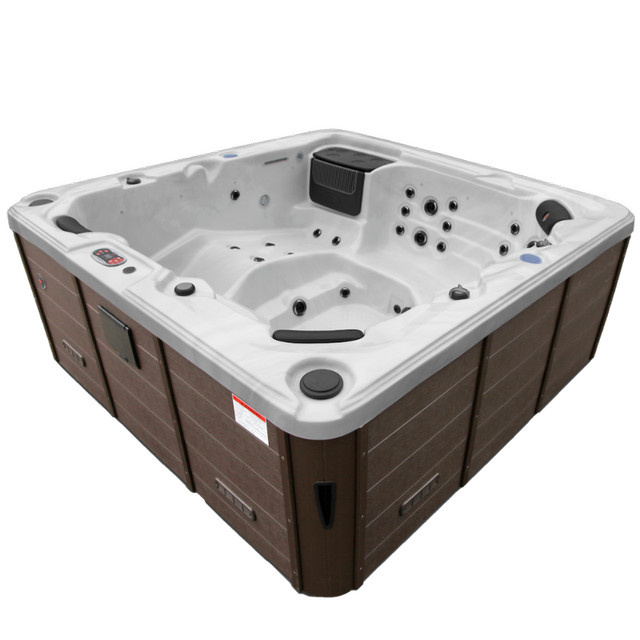 Restored 7ft 5-Person Toronto Hot Tub With 44 Jets & 2 5HP Pumps in Hot Tubs & Pools in Dartmouth - Image 4