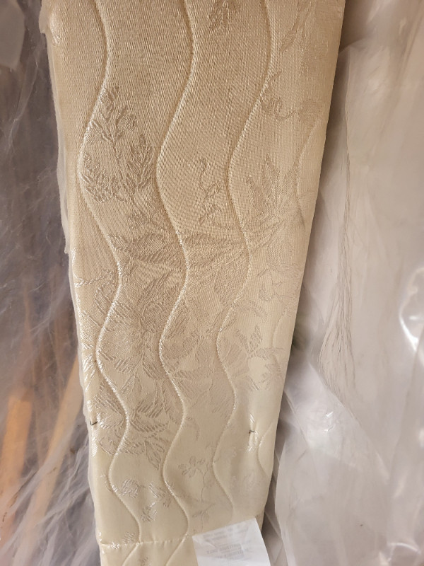 Double Bed Set Beds & Mattresses Thunder Bay Kijiji