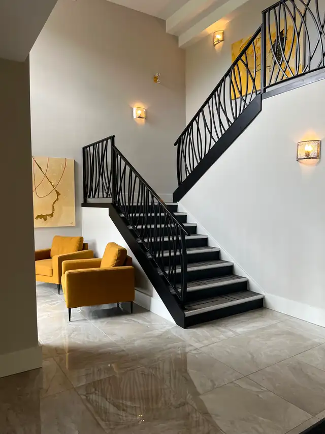 1 bedroom  available for MΑΥ 1st