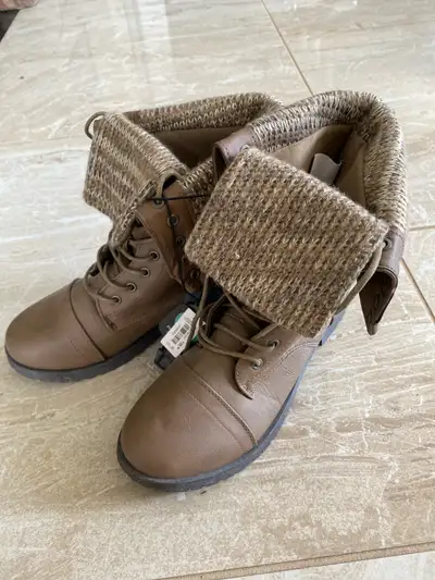Women’s Boots, View more