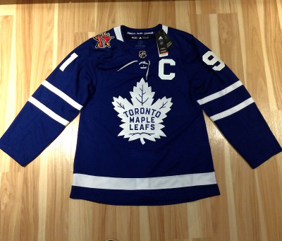 Authentic JOHN TAVARES Maple Leafs Jersey. ALL STAR EDITION