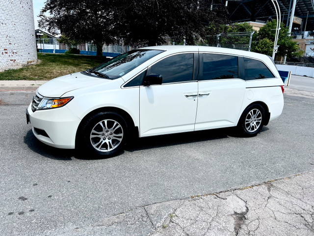 2013 Honda Odyssey Ex in Cars & Trucks in City of Toronto - Image 2