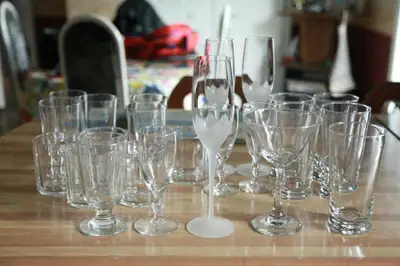 23 Verres, Coupes...État Neuf !          LIVRAISON, View more