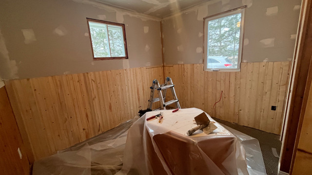 Professional drywall painting seamfill carpentry insulationservi in Carpentry, Crown Moulding & Trimwork in Charlottetown - Image 3