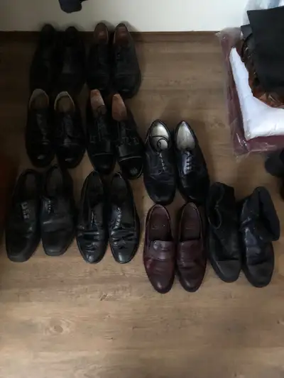 Assortment of men’s Dress shoes, and one pair of winter boots. Assorted sizes between 9 to 12. $10-$...