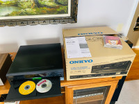 Onkyo DX-C390    6-Disc CD Player w/ Remote, Manual & Box
