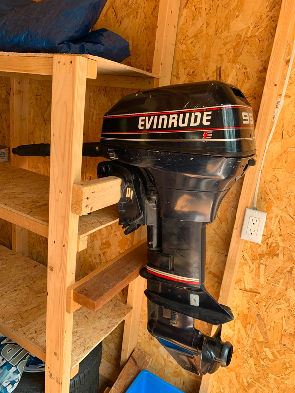9.9 hp evinrude outboard motor in Powerboats & Motorboats in Belleville